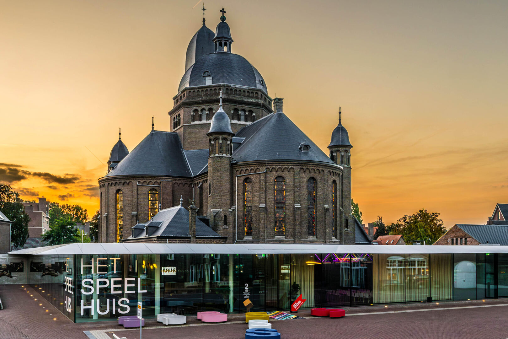 Werkzaamheden op het plein