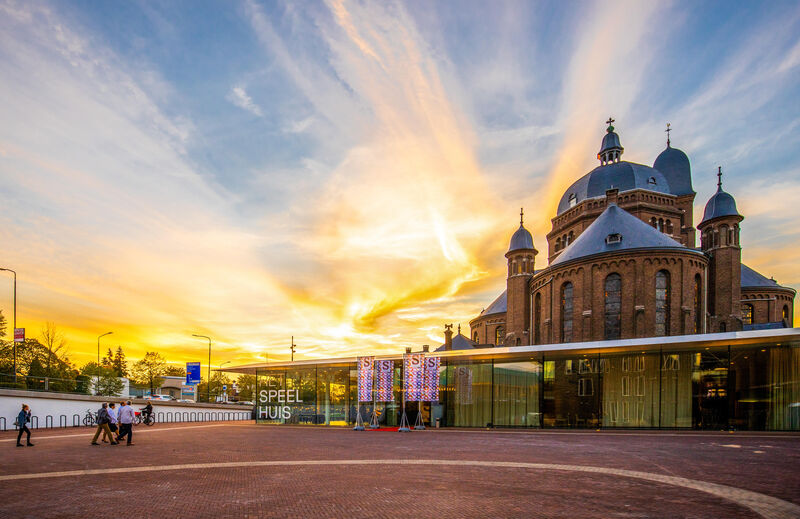 Werkzaamheden Speelhuisplein: Het theater blijft geopend